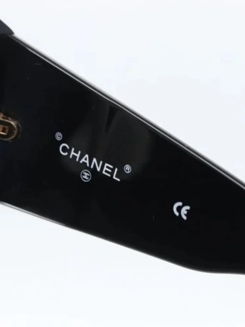 CHANEL brand	chanel color	black